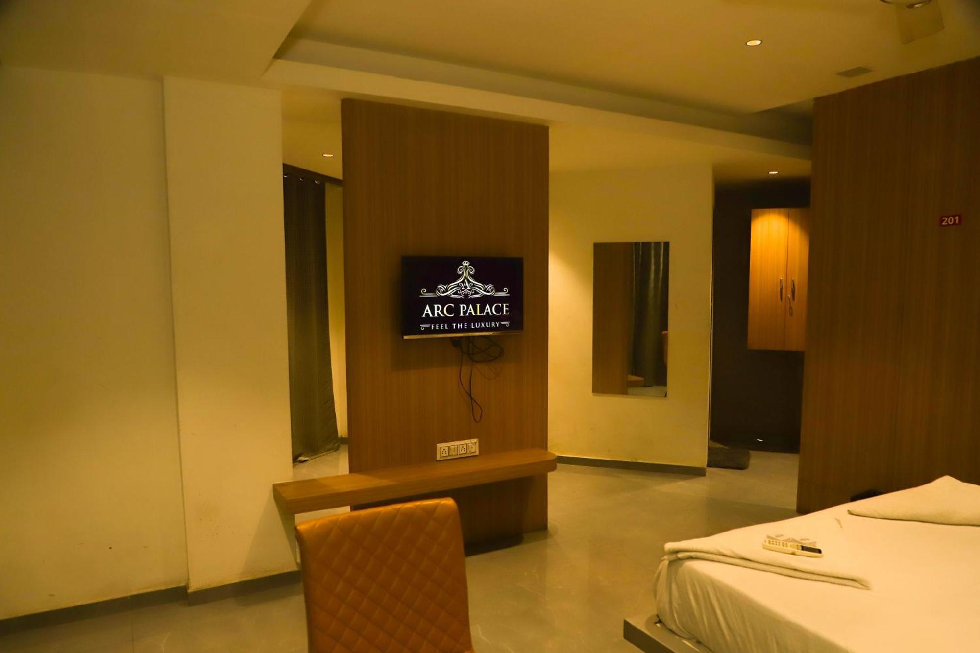 Hotel Arc Palace Bhiwandi Eksteriør bilde
