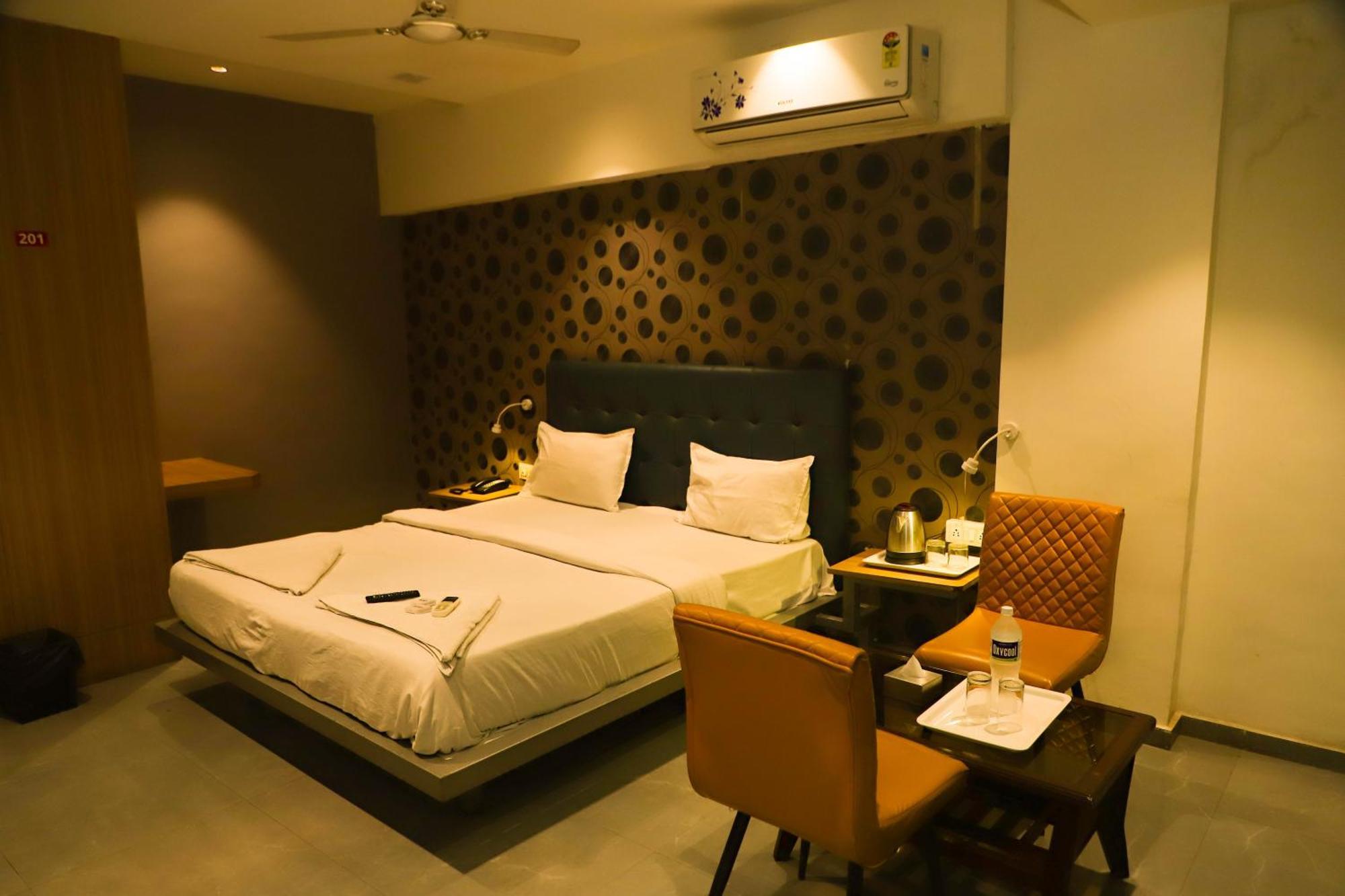 Hotel Arc Palace Bhiwandi Eksteriør bilde