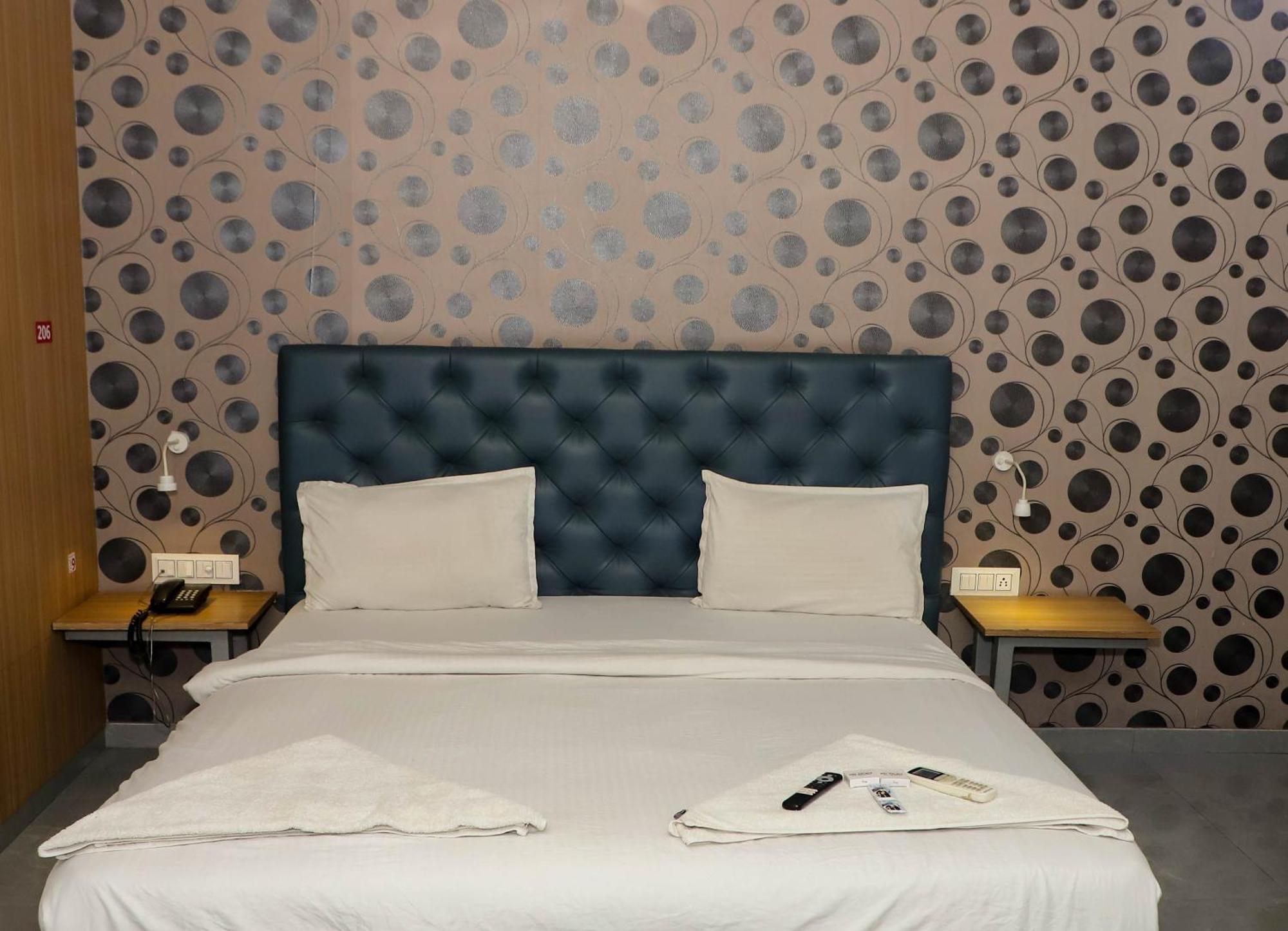 Hotel Arc Palace Bhiwandi Eksteriør bilde