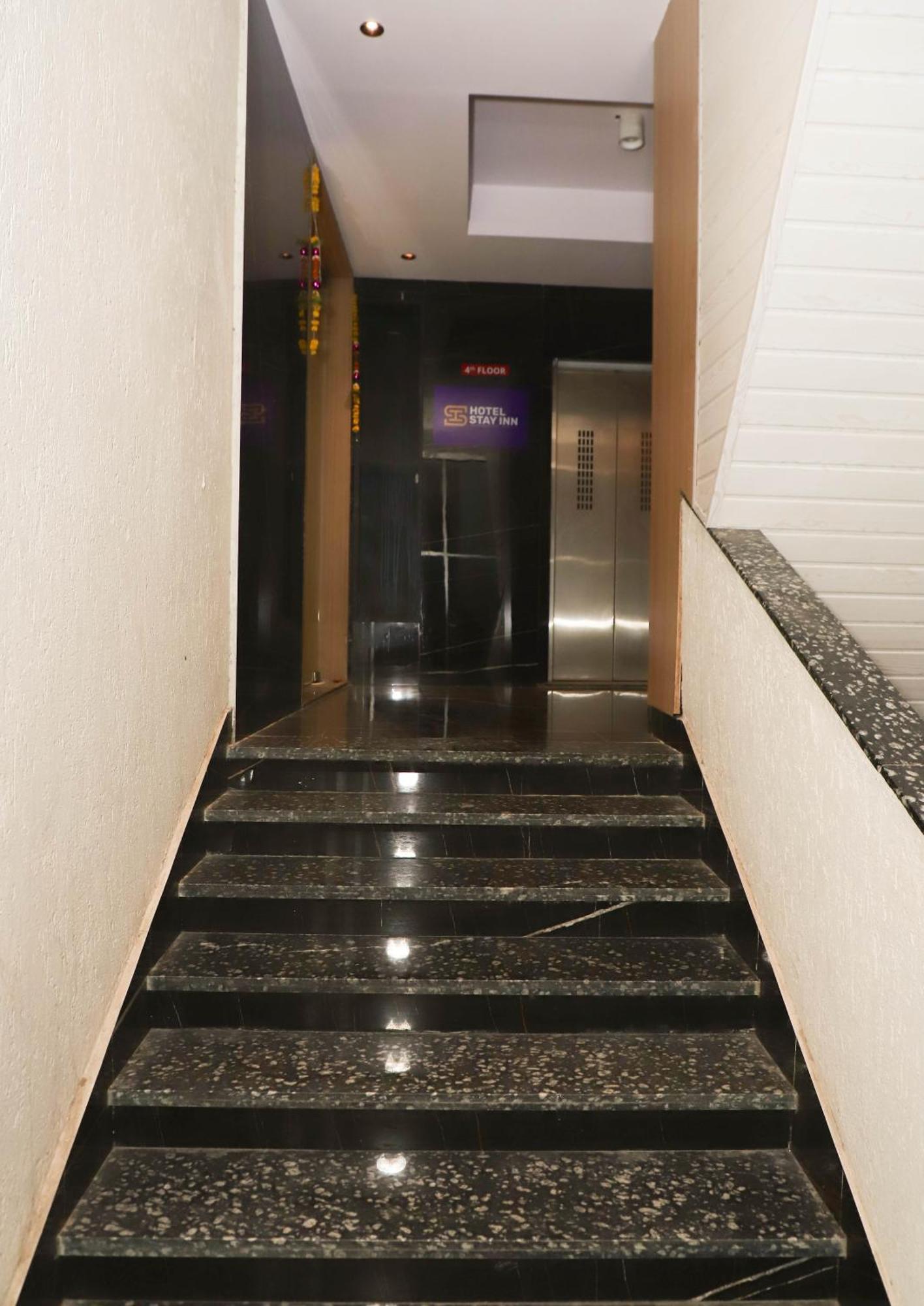 Hotel Arc Palace Bhiwandi Eksteriør bilde