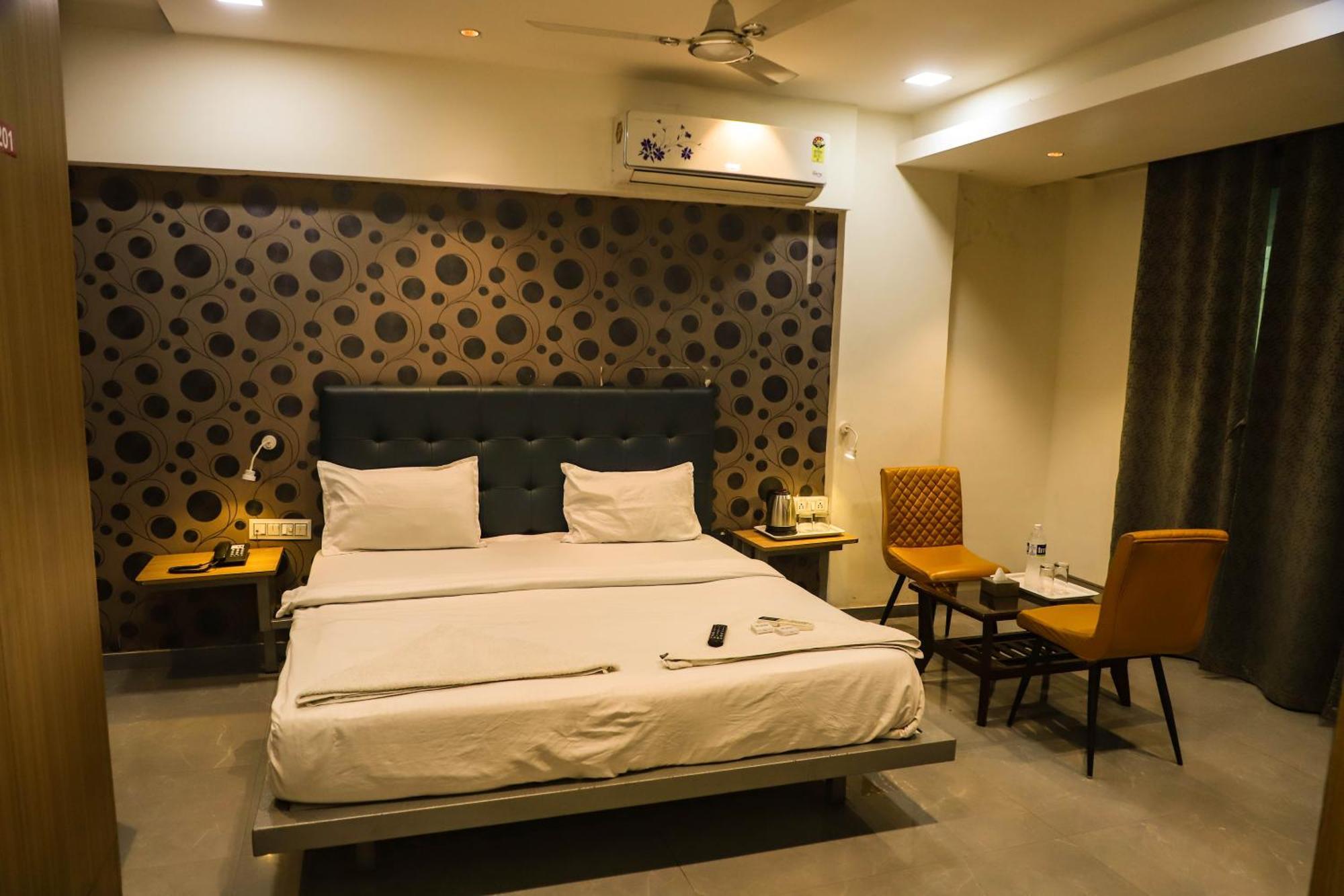 Hotel Arc Palace Bhiwandi Eksteriør bilde