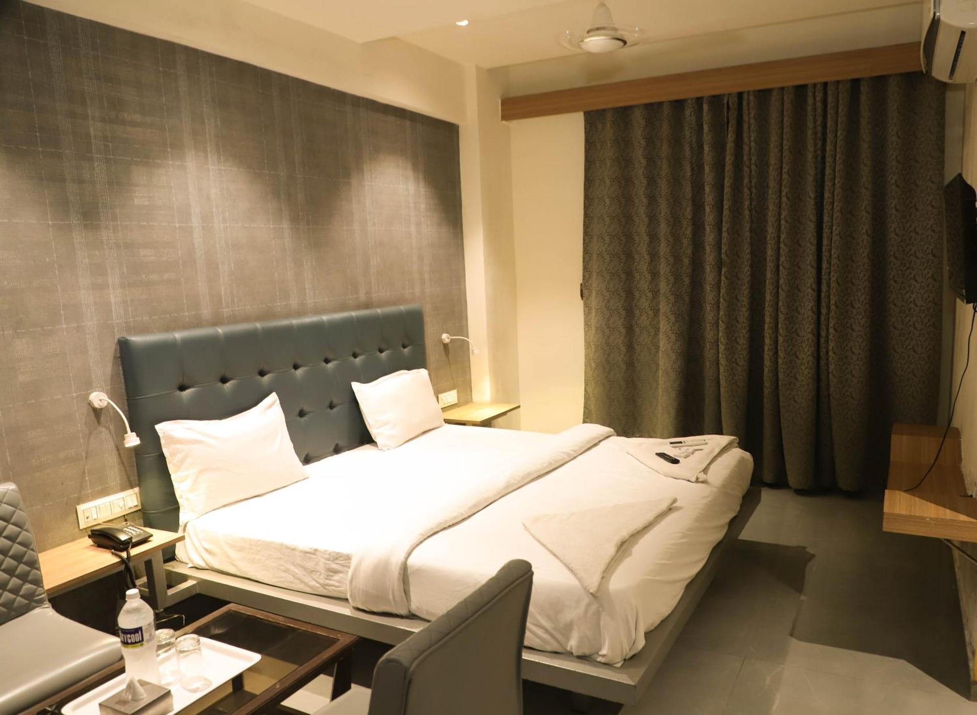 Hotel Arc Palace Bhiwandi Eksteriør bilde