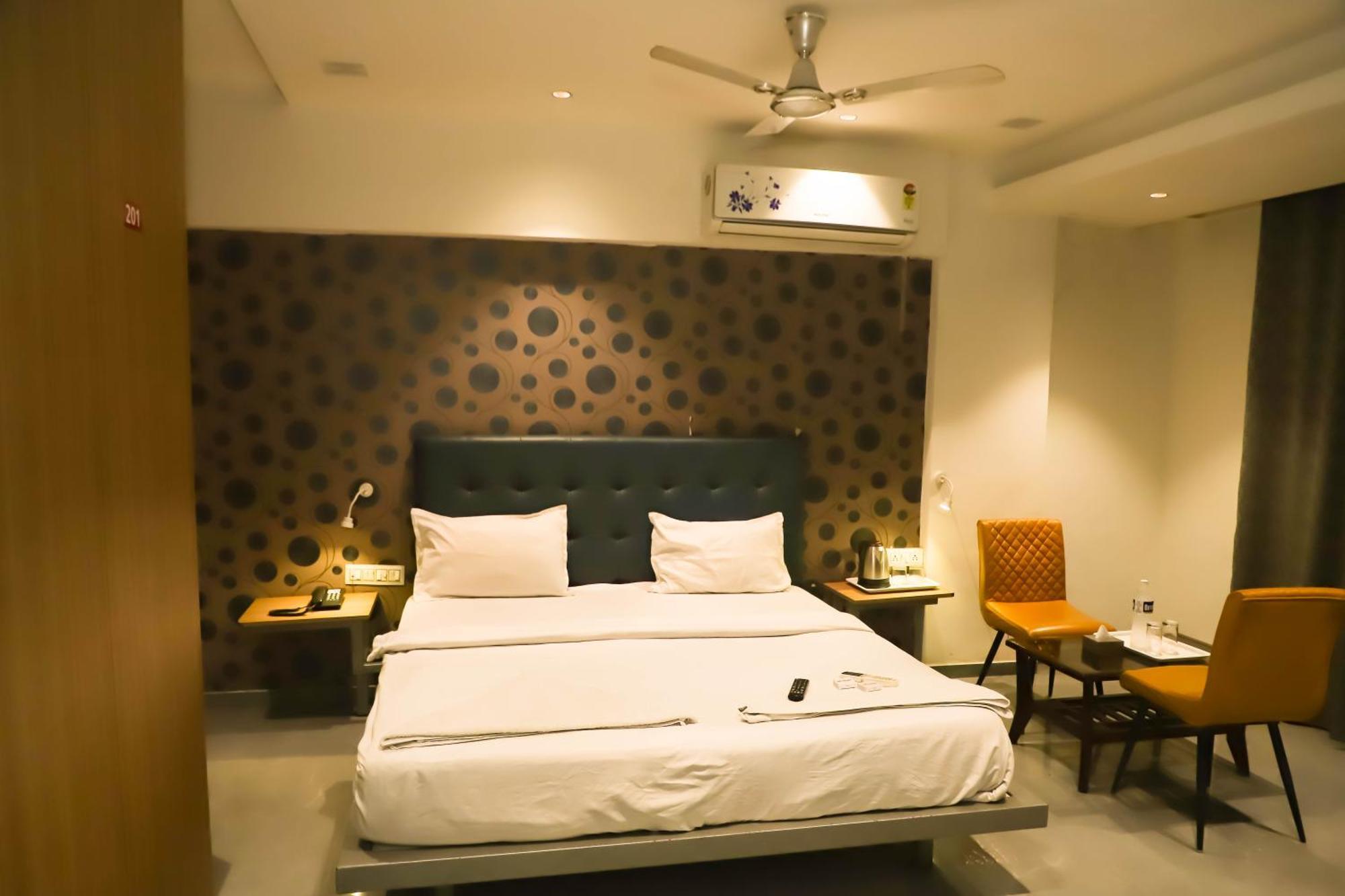 Hotel Arc Palace Bhiwandi Eksteriør bilde